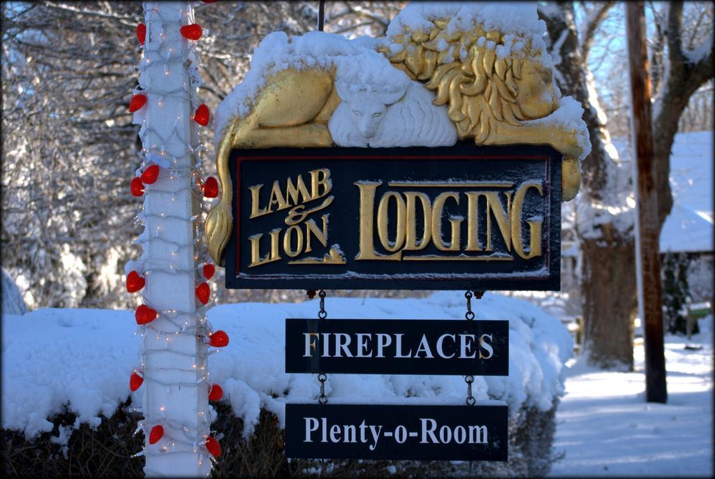 Lamb And Lion Inn بارنستابل المظهر الخارجي الصورة