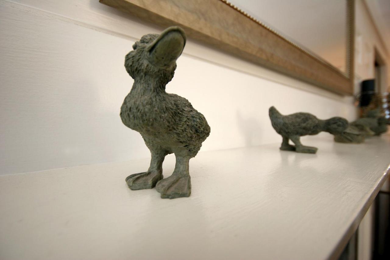 Lamb And Lion Inn بارنستابل المظهر الخارجي الصورة